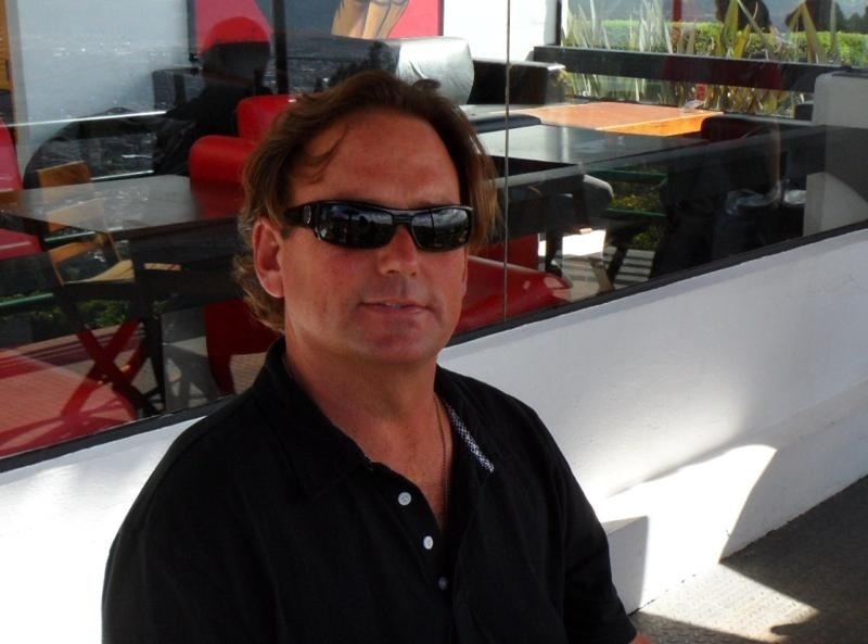 Date this stunning United States man Tim from Los Angeles US13724