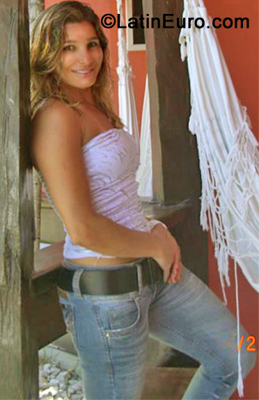Date this sensual Brazil girl Juliana from Sao Joao Evangelista BR7258