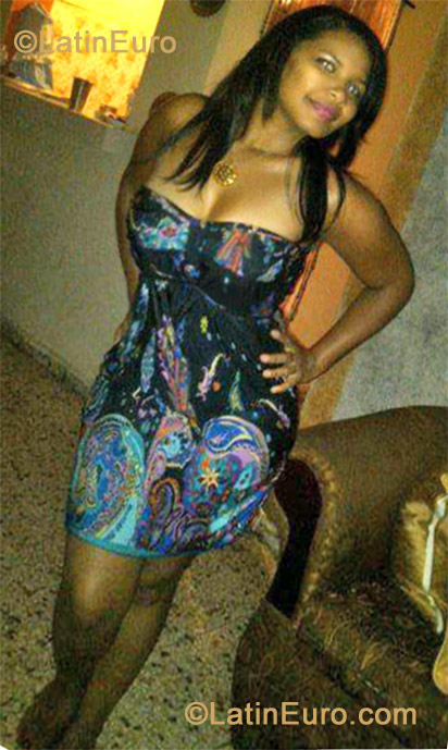 Date this exotic Dominican Republic girl Miosotis from Santiago DO13302