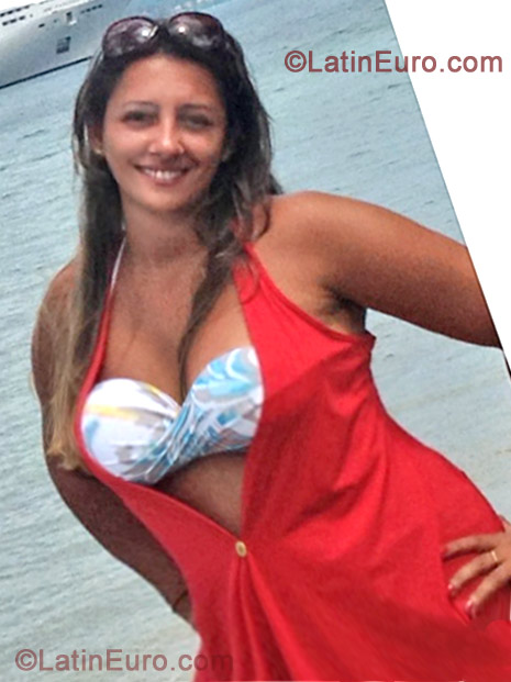 Date this cute Brazil girl Melissa from Sao Paulo BR7303
