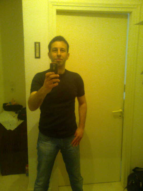 Date this sensual Greece man Voyager from Thessaloniki GR45