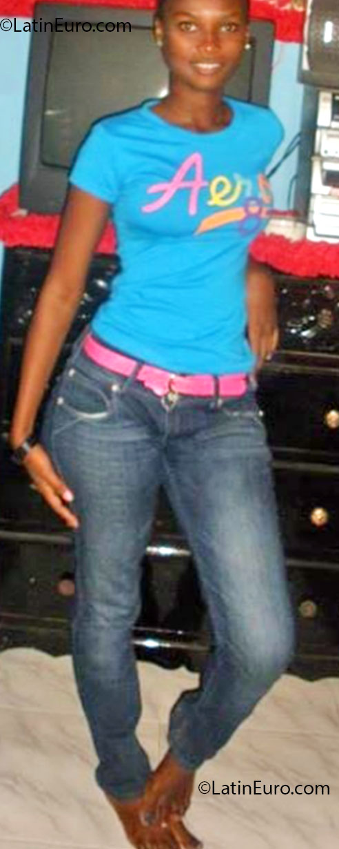 Date this sensual Jamaica girl Anikie from Spanish Town JM904