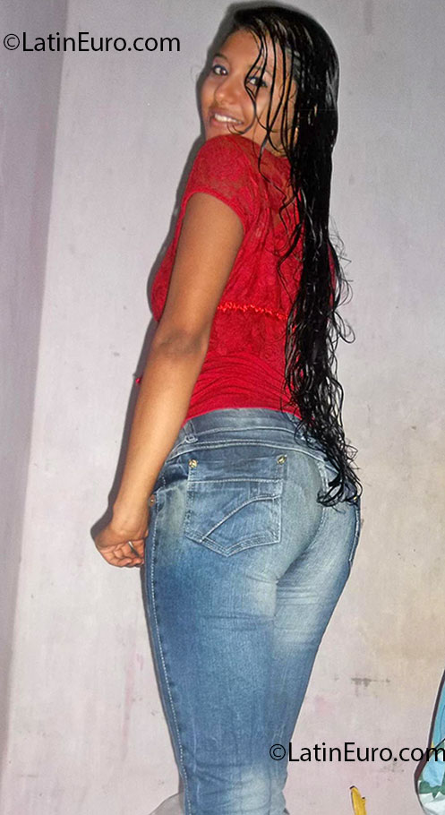 Date this exotic Brazil girl Erika from Brasilia BR7325