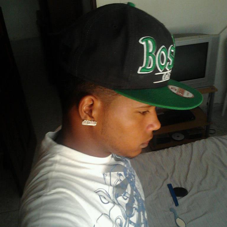 Date this sensual Dominican Republic man Ruben dario from La Vega DO13809