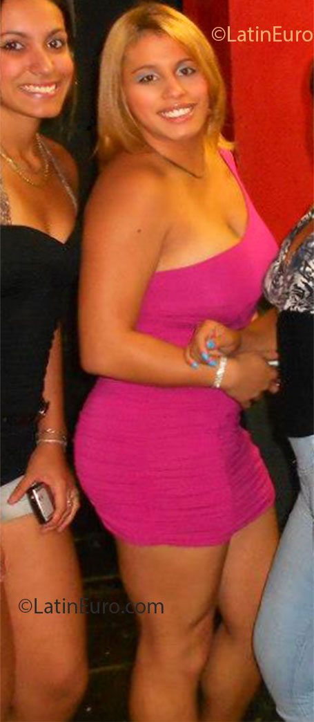Date this sensual Brazil girl Hayna from Sao Paulo BR7338