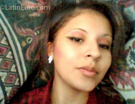 Date this fun Honduras girl Sarai from Tegucigalpa HN790
