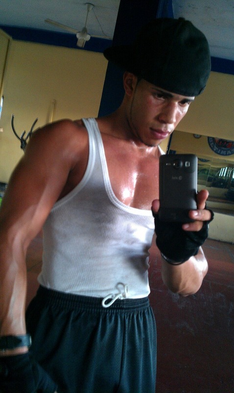 Date this foxy Dominican Republic man Ariel from Santo Domingo DO13880