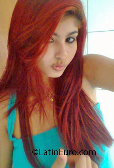 Date this sultry Brazil girl Flavia from Sao Jose Do Rio Preto BR7381
