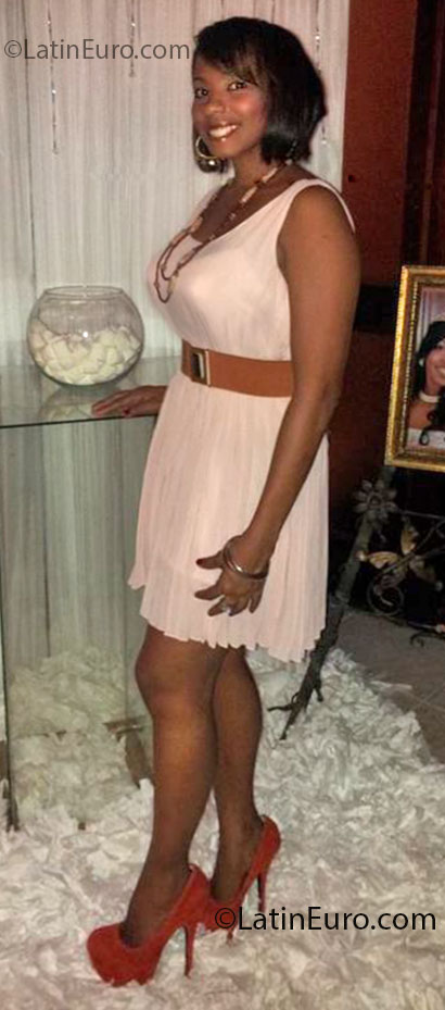 Date this attractive Dominican Republic girl Agustina from San Pedro De Macoris DO14086