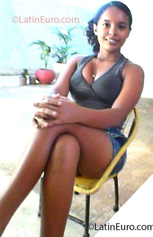 Date this pretty Brazil girl Daiana from Parauapebas BR7404