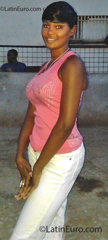 Date this good-looking Jamaica girl Tawan from Hanover JM972