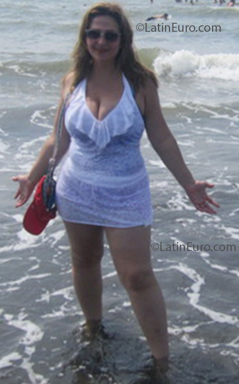Date this foxy Colombia girl Lucidey from Tulua CO12033