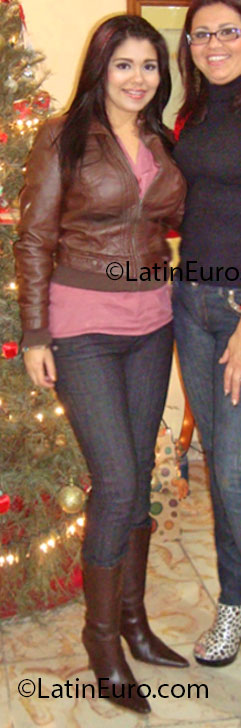 Date this sultry Mexico girl DENISE from Mazatlan MX844