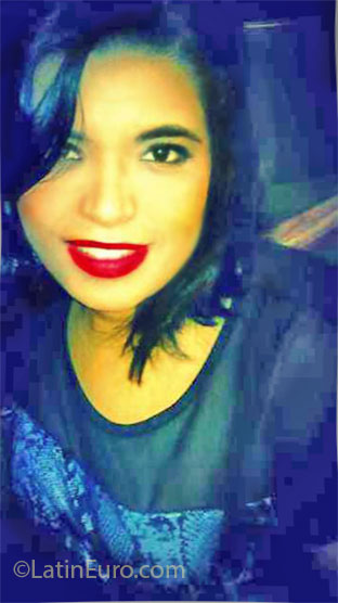 Date this athletic Brazil girl Zaine from Belo Horizonte BR7431