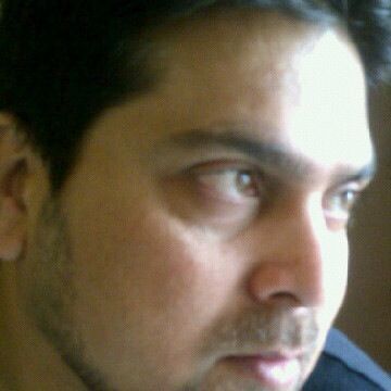 Date this nice looking India man Moxiee from Pune IN233