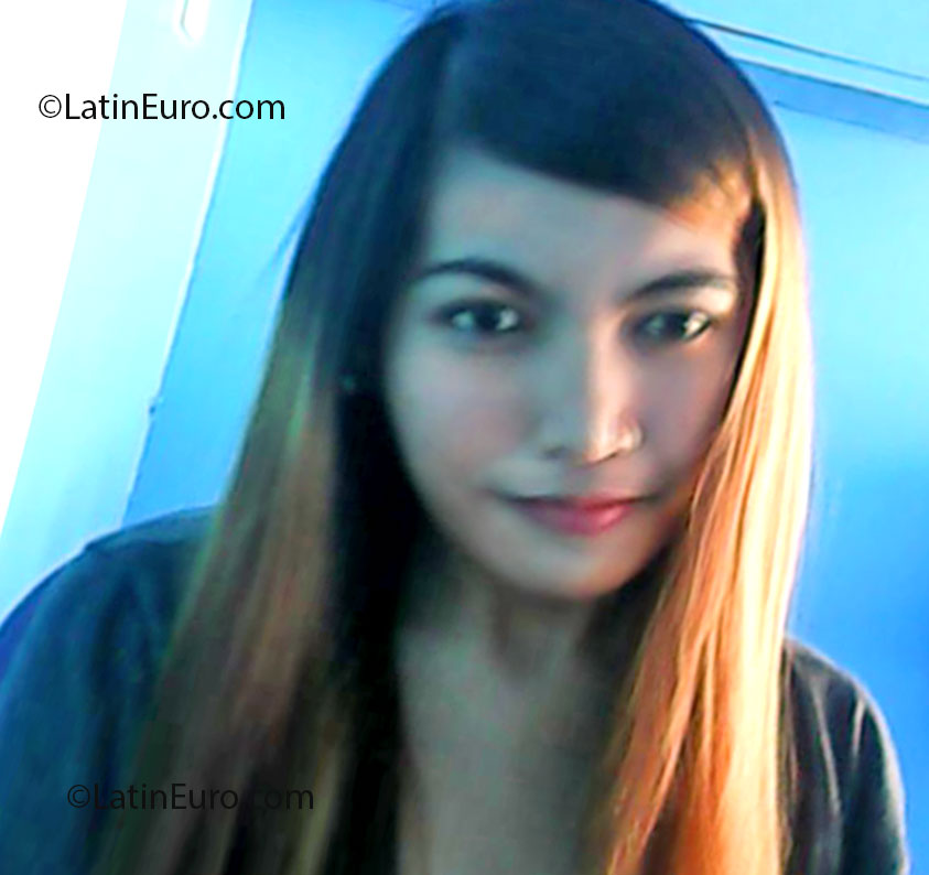 Date this cute Philippines girl Rhona from Pampanga PH545
