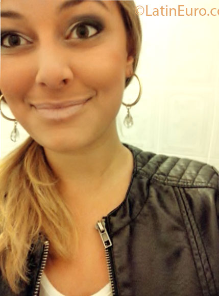 Date this young Brazil girl Claudia from Indaiatuba BR7469
