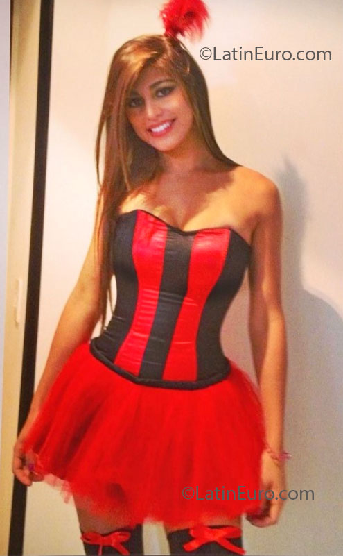 Date this exotic Mexico girl Natalia from Cancun and Bogota CO12121