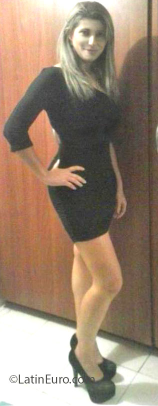Date this exotic Colombia girl Marcela from Manizales CO12148