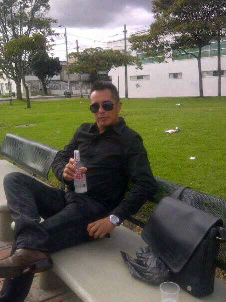 Date this voluptuous Colombia man Fernando from Bogota CO12209