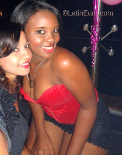 Date this sensual Dominican Republic girl Danelys from Santo Domingo DO19896