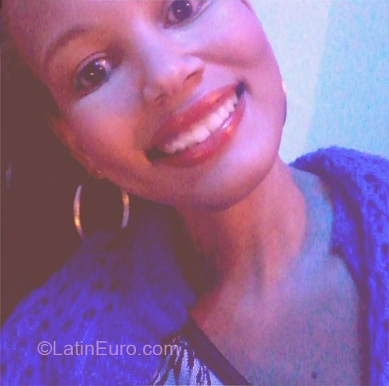 Date this young Brazil girl Fabiola from Rio de Janeiro BR7609