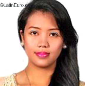 Date this pretty Philippines girl Lovely from Legaspi PH557