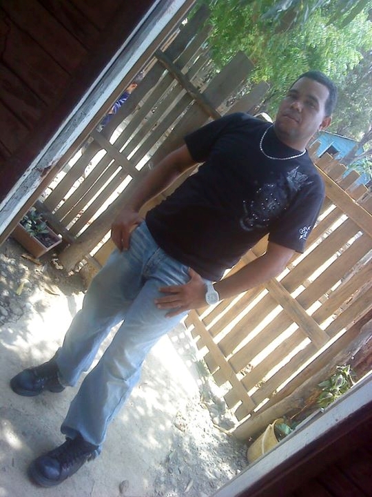 Date this fun Dominican Republic man Carlos jose nue from Mao DO15248