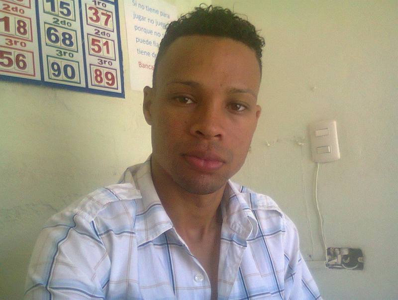 Date this happy Dominican Republic man Juan carlos ros from La Vega DO15329