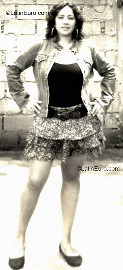 Date this young Mexico girl Rubi from Valle de Bravo MX1000