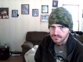 Date this good-looking United States man Bobbychambers76 from Lyerly US14149