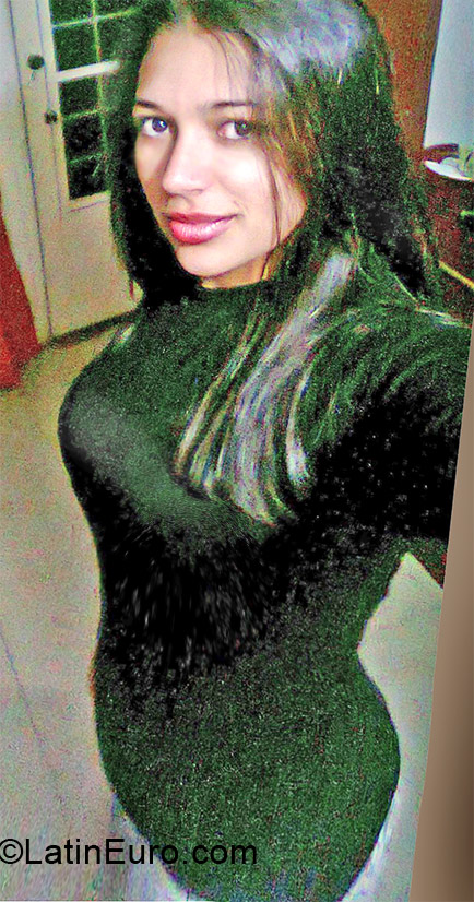 Date this happy Brazil girl Elisandra from Ribeirao Preto BR7758