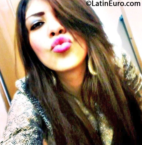 Date this georgeous Brazil girl Bruna from Tres Lagoas BR7778