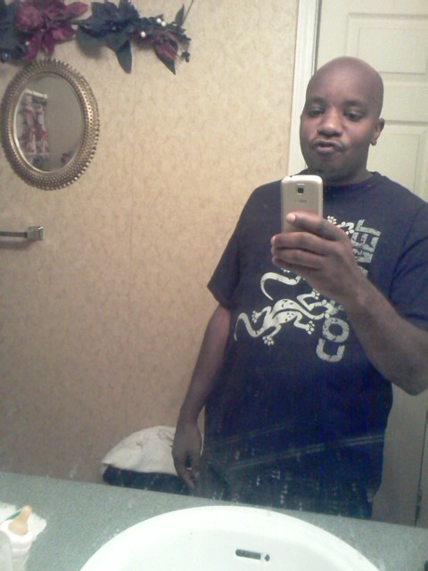 Date this nice looking United States man Kenneth from Longview US14221