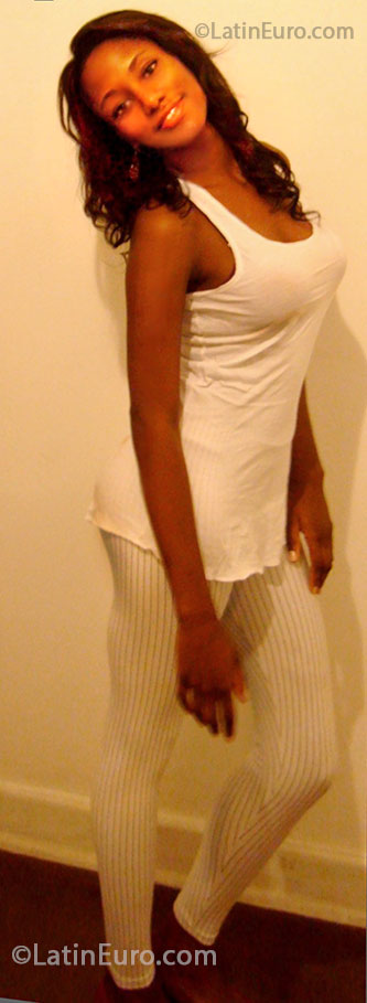 Date this exotic Brazil girl Jennifer from Sao Paulo BR7785