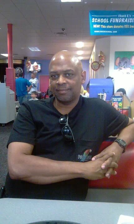 Date this gorgeous United States man Wendell from Surprise US14222