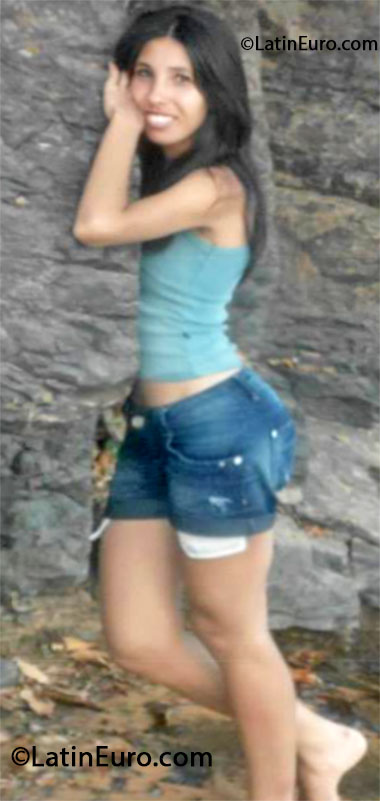 Date this stunning Brazil girl Adriana from Goiania BR7795