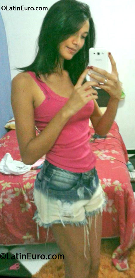 Date this cute Brazil girl Denise from Sorocaba BR7796