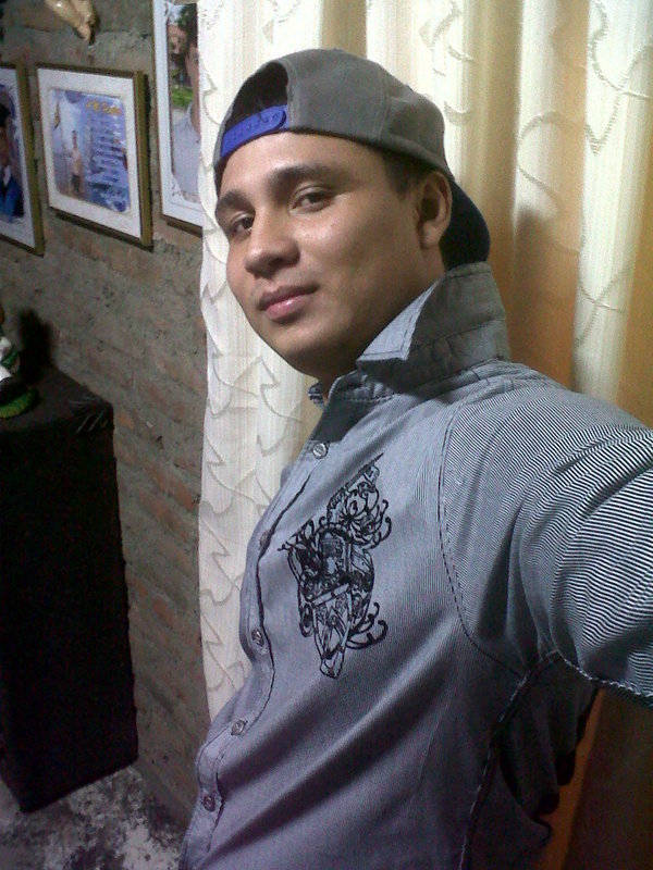 Date this sensual Colombia man Hernan from Cali CO13043