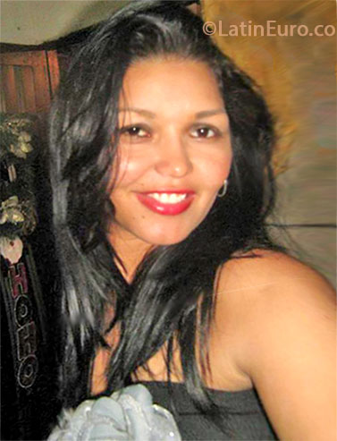 Date this beautiful Colombia girl Erika patricia from Barranquilla CO13073