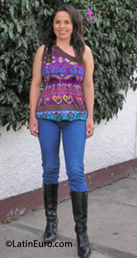 Date this foxy Colombia girl Andrea from Bogota CO13099