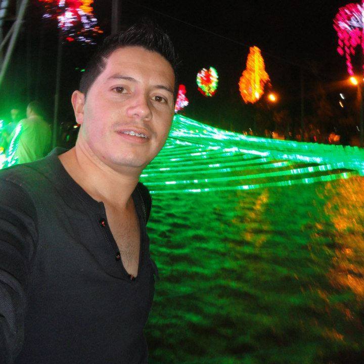 Date this fun Colombia man JULIAN from Bogota CO13223