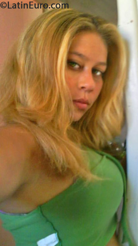 Date this passionate Brazil girl Beatriz from Sao Jose BR7857
