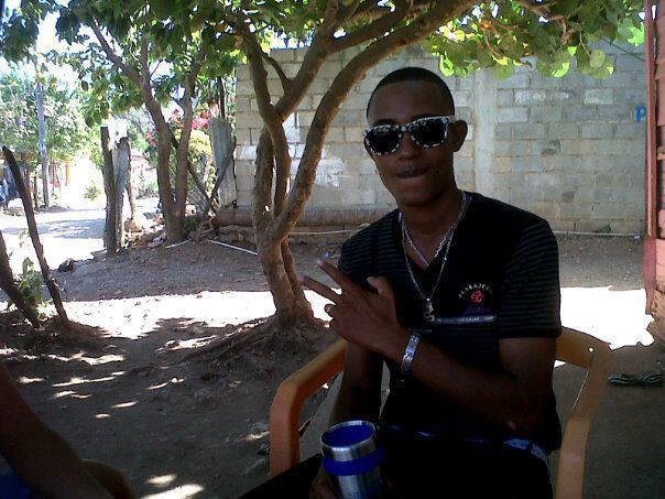 Date this athletic Dominican Republic man Ezequiel from Barahona DO16283