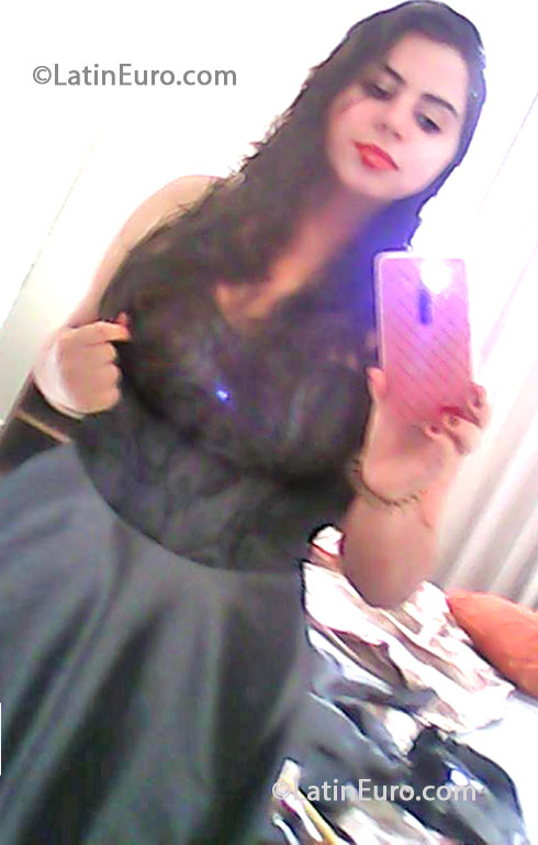 Date this hot Brazil girl Fernanda from Sao Paulo BR7906