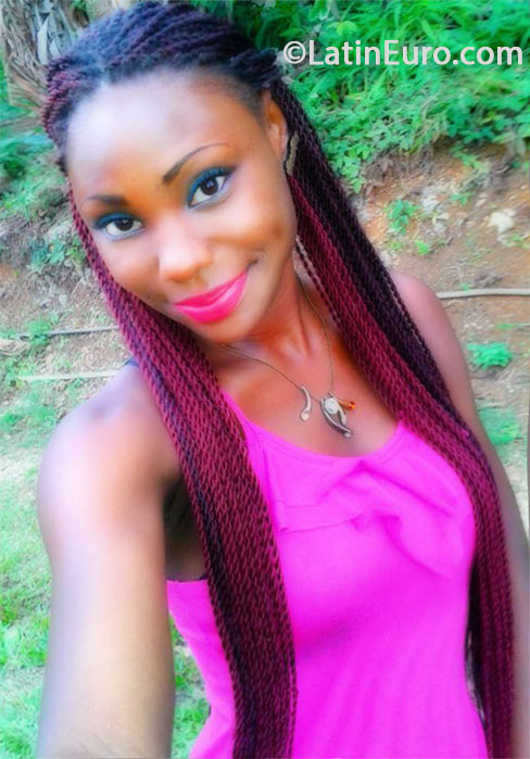 Date this sultry Jamaica girl Shamona from saint Ann JM1697