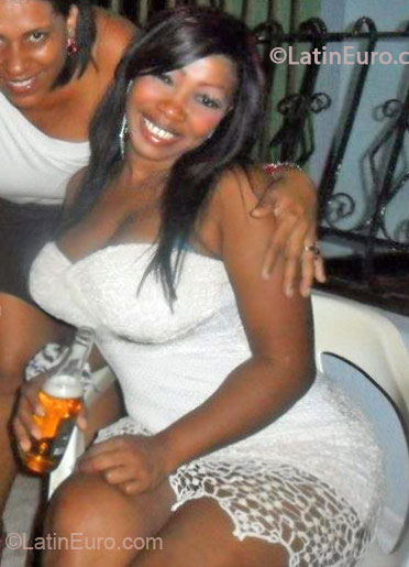 Date this tall Colombia girl Maria from Barranquilla CO13385