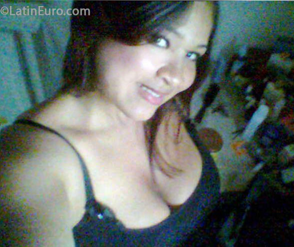 Date this young Dominican Republic girl BIANELES from Santiago DO16464