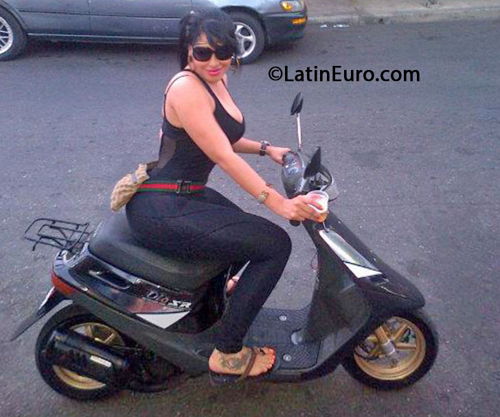 Date this sultry Dominican Republic girl Fanny from puerto plata DO16465