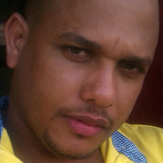 Date this foxy Dominican Republic man Esterling from Santiago DO16771